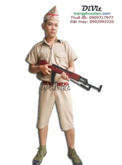 Đồ lính Pháp diễn văn nghệ