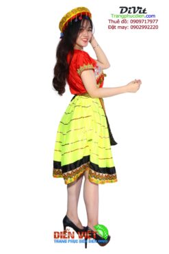 Trang phục dân tộc H'Mông đỏ