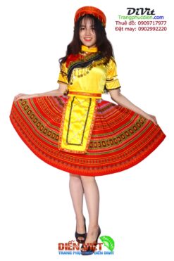 Trang phục dân tộc Mèo nữ