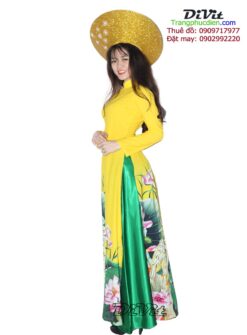 Áo dài lụa làm MC