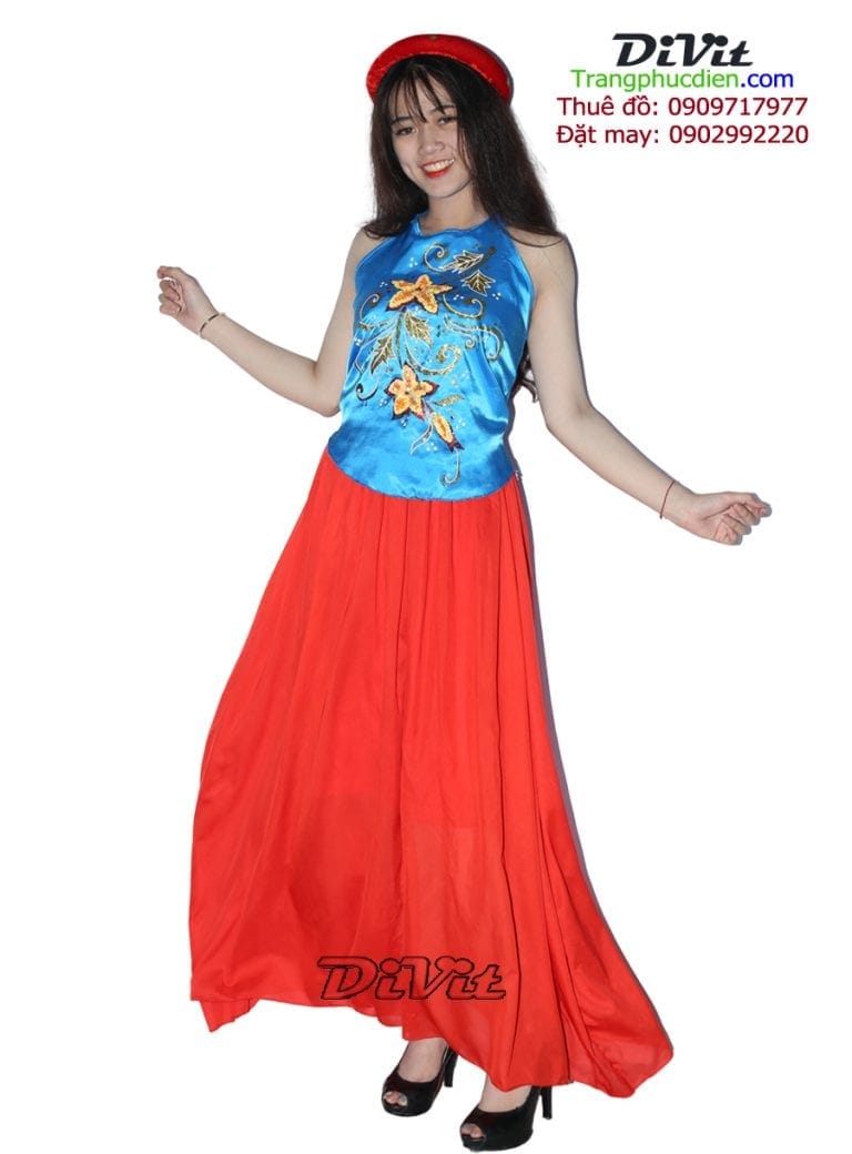 Yếm váy xanh đỏ
