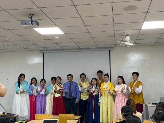 hanbok-han-quoc-mau-moi-gia-re