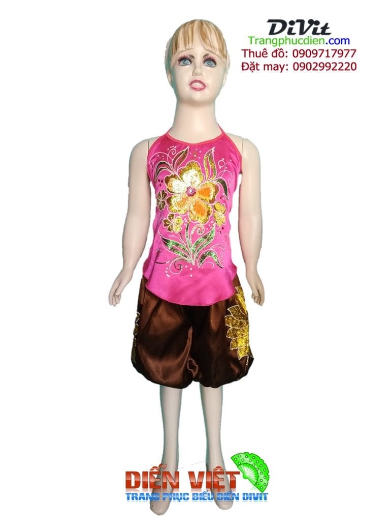 Yếm, bí nâu múa trống cơm