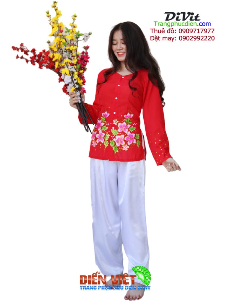 Cho thuê bà ba nữ đỏ họa tiết