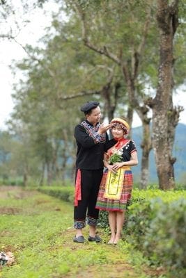 Ảnh nhóm hoặc nam nữ với trang phục dân tộc – ảnh 12