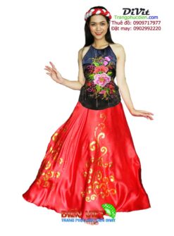 Thuê áo yếm đen váy đụp đỏ