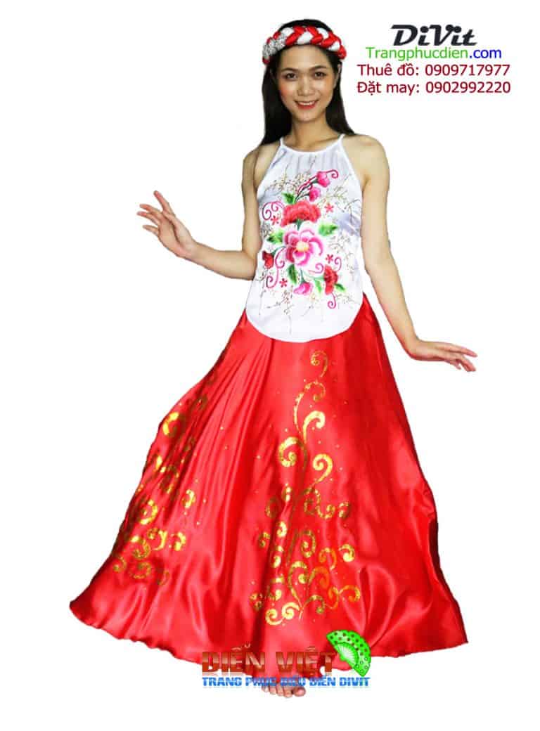 Yếm đào trắng đụp đỏ