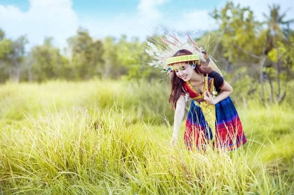 Trang phục H’Mông trong bộ ảnh ngoài trời – ảnh 41