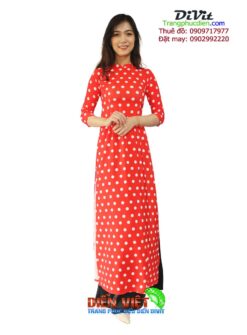 Áo dài chấm bi đỏ Cô Ba