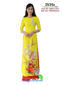 Thuê áo dài cổ tròn vàng