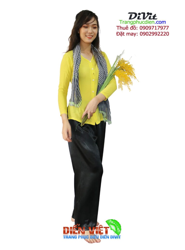 Thuê áo bà ba nữ vàng tươi