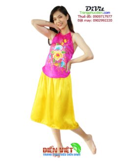 Yếm hồng váy vàng ngắn