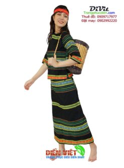 Thuê áo thổ cẩm dân tộc Tây Nguyên