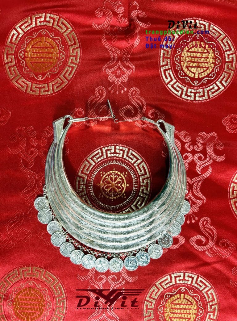 cho-thu-kieng-bac-bieu-dien