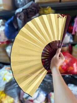 Quạt trơn màu vàng nhạt xương nâu