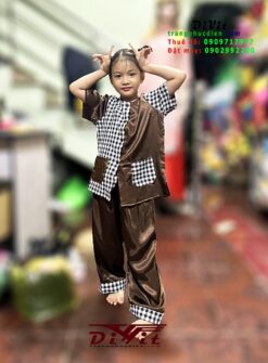 Thuê đồng dao nâu caro trẻ em