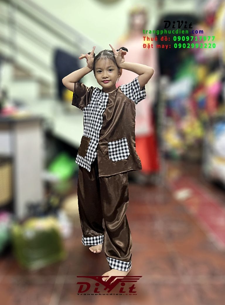 Thuê đồng dao nâu caro trẻ em