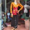 Thuê áo bà ba nữ cam hoa đỏ