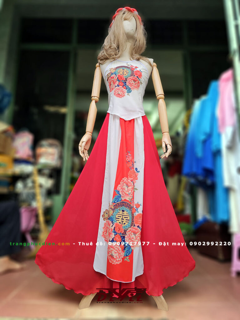 Áo yếm váy đỏ múa