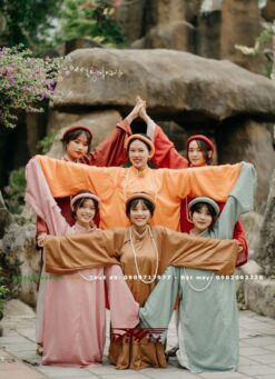 Cho thuê áo dài tấc cổ phục