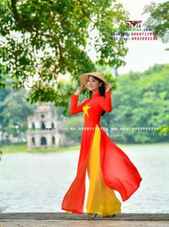 Áo dài đỏ sao vàng nữ