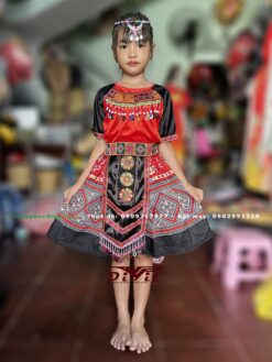 Dân tộc H'Mông đỏ bé gái 5-8t