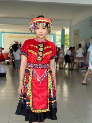 trang phục dan tộc h'mông (11)