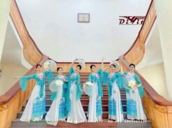 Tứ thân in hoa sen