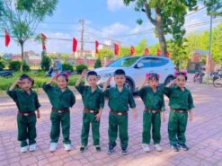 Trang phục bộ đội trẻ em