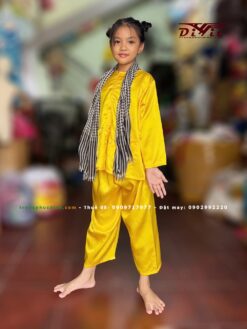 Bà ba vàng trẻ em