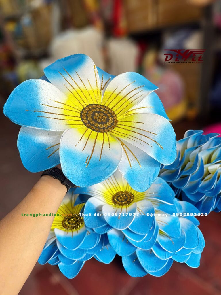 Hoa múa vàng xanh biển(giá thuê cặp)