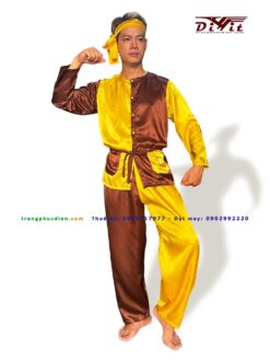 Bà ba múa đồng dao