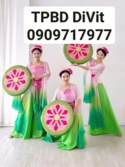 Tứ thân múa sen