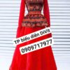 Yếm váy đỏ họa tiết