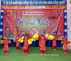 Áo dài đỏ bé gái