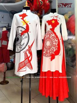 Áo dài cách tân in bản đồ Việt Nam