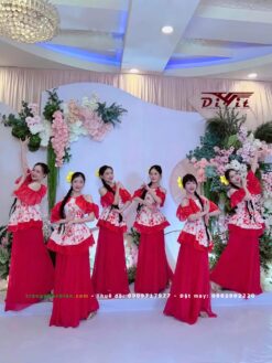 Yếm quần váy trắng đỏ