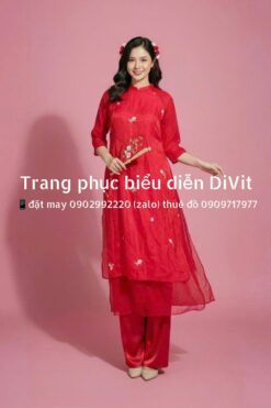 Áo dài cách tân đỏ form suôn